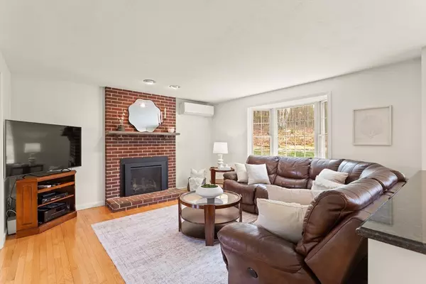 Westford, MA 01886,4 Ledgewood Dr