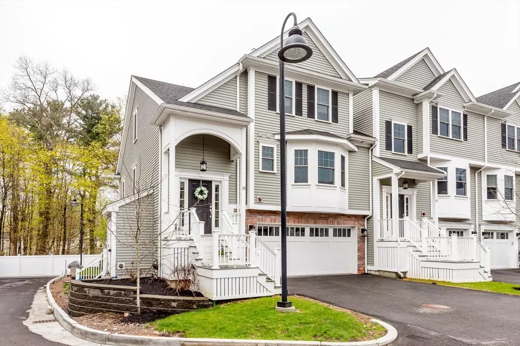 Canton, MA 02021,15 Audubon Way #15