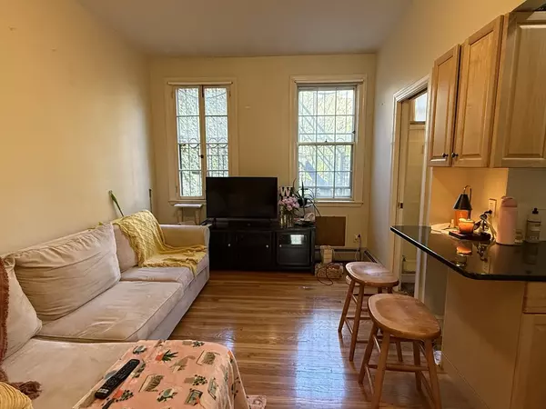 97 West Cedar Street #1, Boston, MA 02114