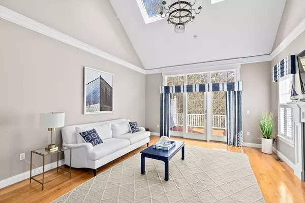 Norwell, MA 02061,239 Washington St #9