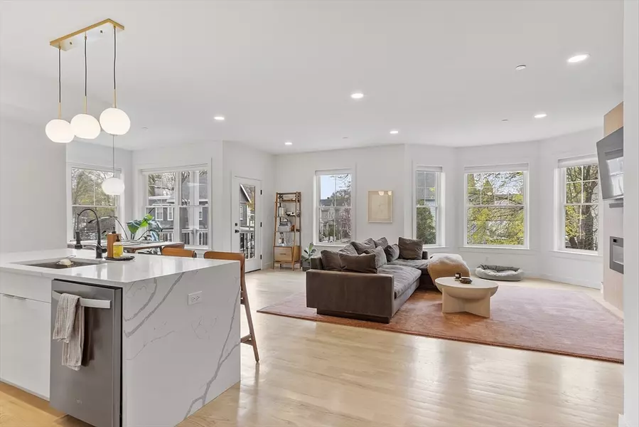 43 Withington St #2, Boston, MA 02124