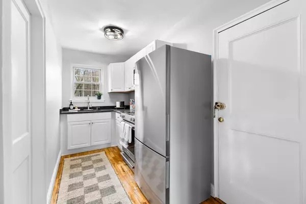 Malden, MA 02148,21 Elm St #4