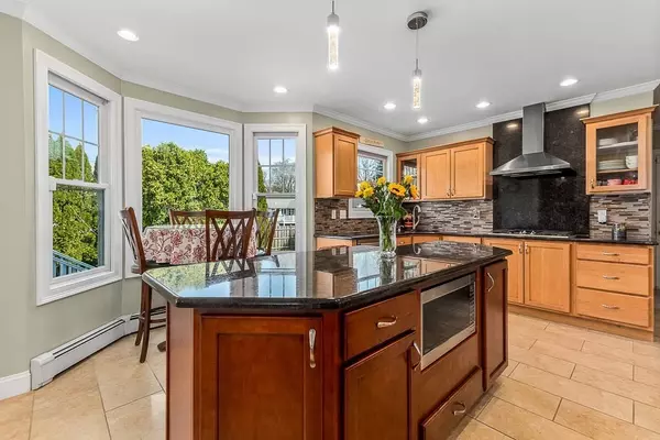 Norwood, MA 02062,11 Autumn St