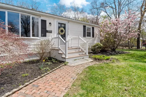 North Attleboro, MA 02760,66 Crescent Ave