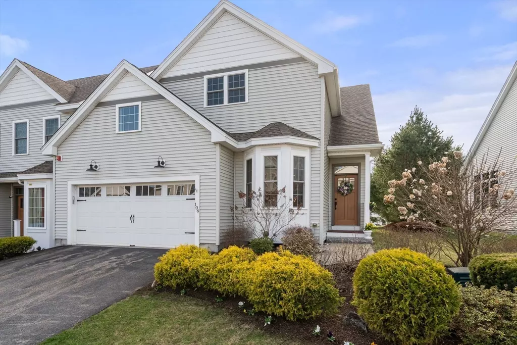 Holliston, MA 01746,106 Garett Way #106