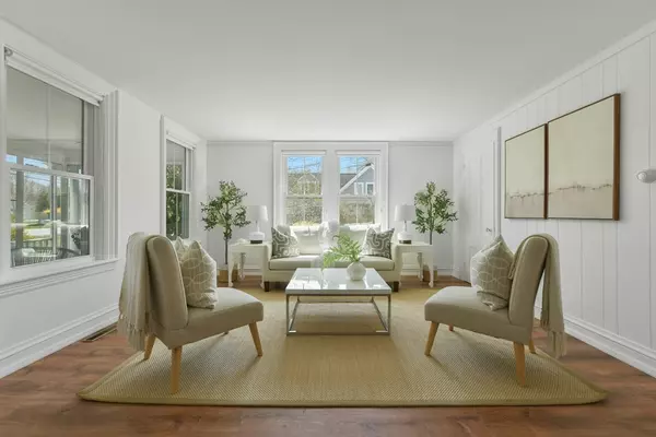 Barnstable, MA 02635,689 Main Street