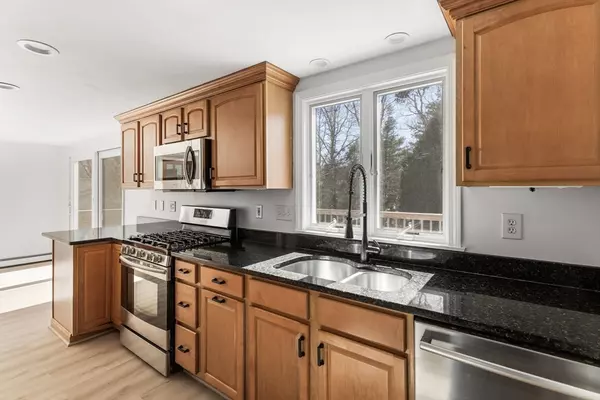 Bourne, MA 02532,13 Alderberry Rd