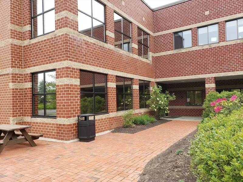 100 University Drive, Amherst, MA 01002