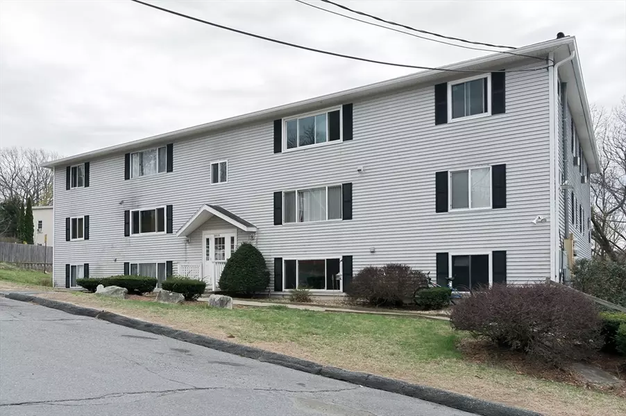 33 Huron St #10, Fitchburg, MA 01420