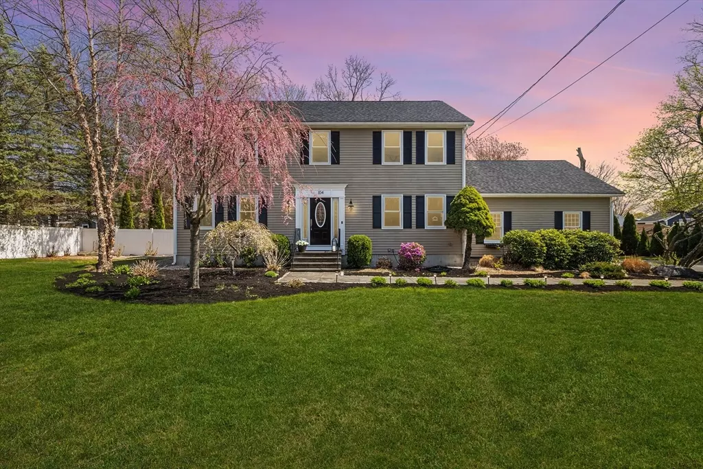 Medway, MA 02053,104 Holliston St