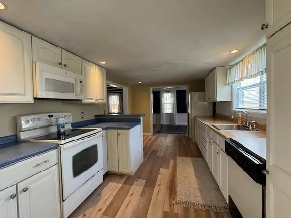 Fitchburg, MA 01420,22 Saint Martin Street