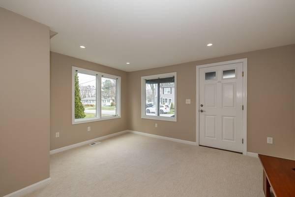 Bedford, MA 01730,39 Neillian Street #39
