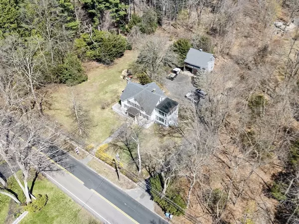 Holliston, MA 01746,390 Central Street