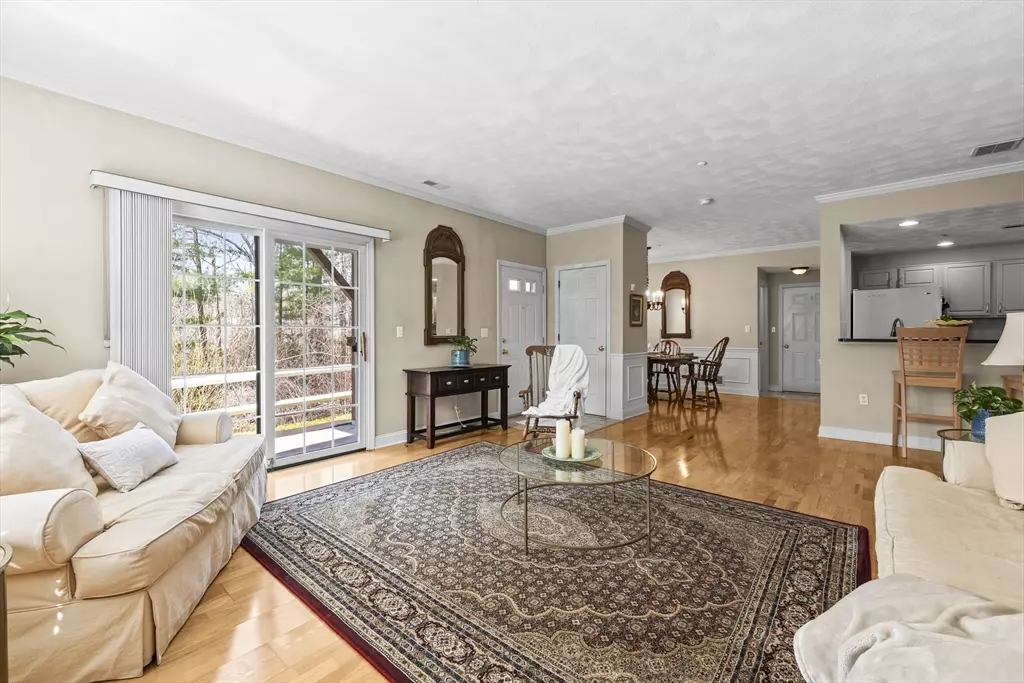 North Reading, MA 01864,1 Northridge Dr #1