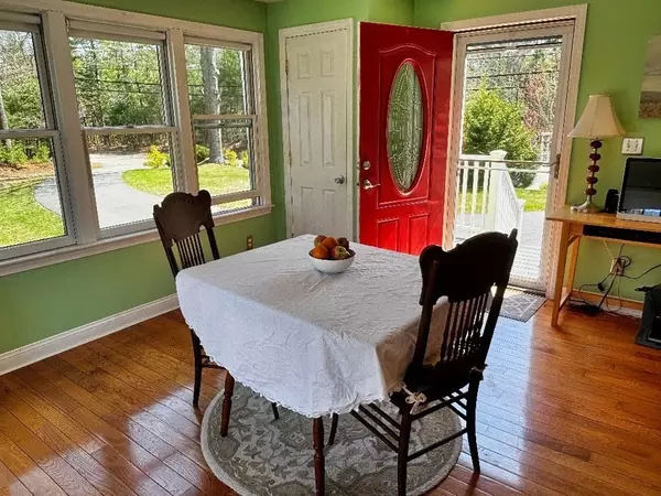 Pembroke, MA 02359,10 Plain St