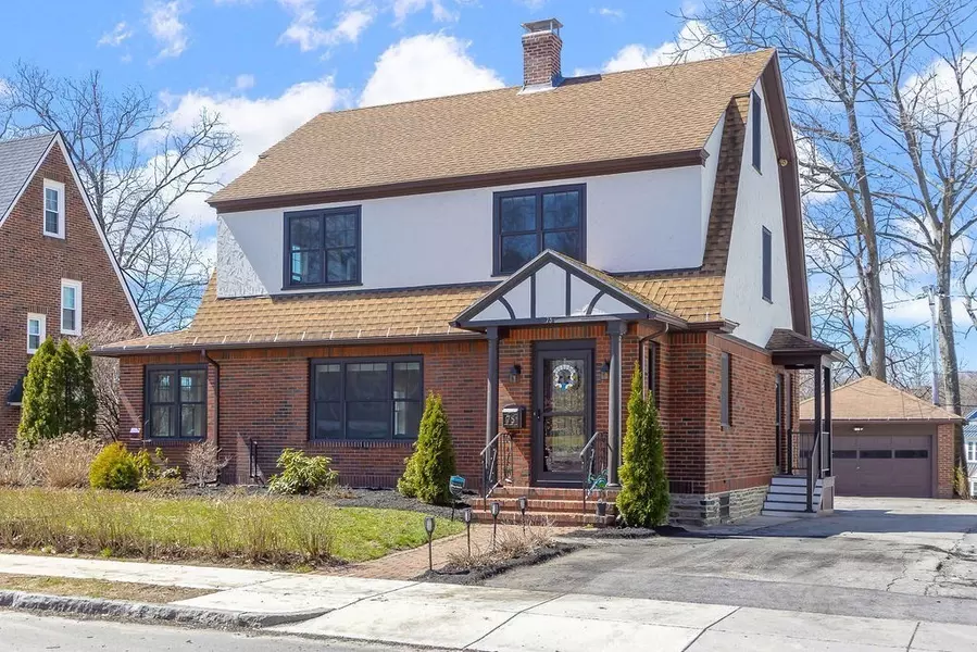 75 Longfellow Rd, Worcester, MA 01602