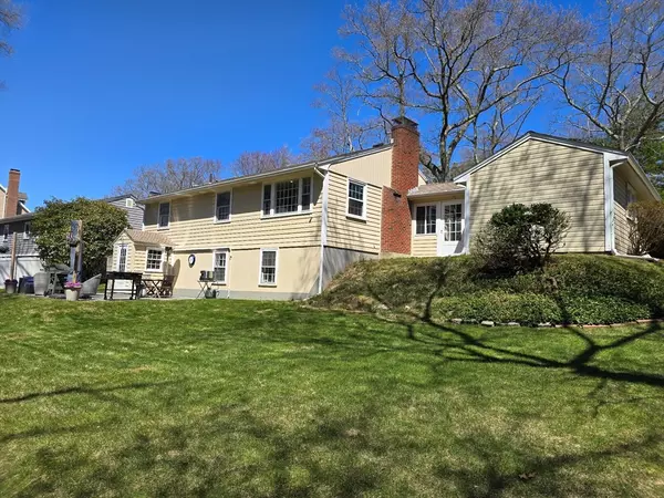 Ashland, MA 01721,62 Hilldale Rd