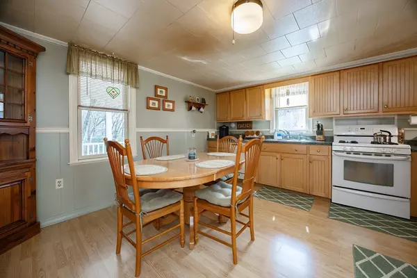 Upton, MA 01568,26 Hartford Ave N