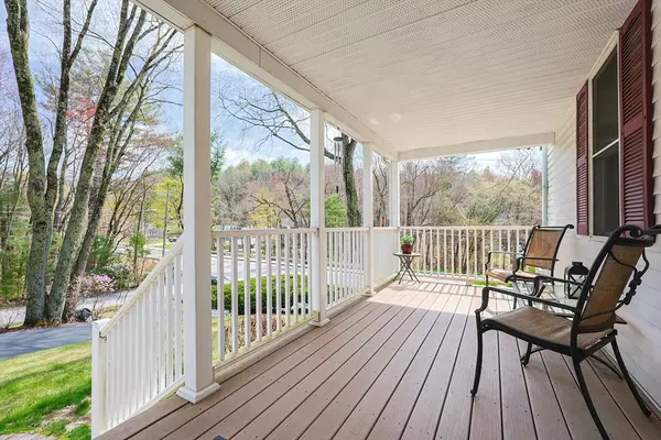 Upton, MA 01568,26 Hartford Ave N