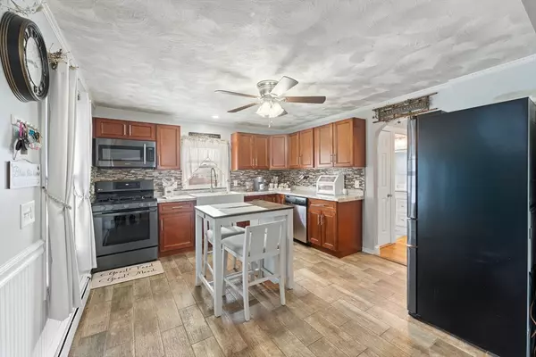 Cumberland, RI 02864,91 Marshall Avenue