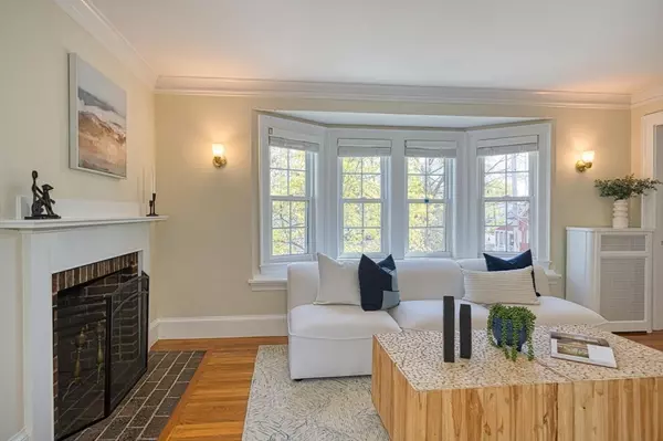 Arlington, MA 02476,113 Mount Vernon Street #2