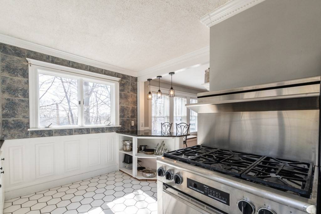 Swampscott, MA 01907,169 Walker #2