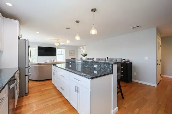 Swampscott, MA 01907,25 Glen Rd #2