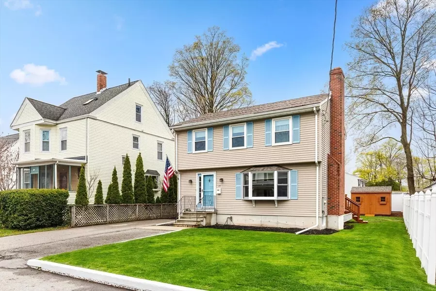15 Gilbert St, Waltham, MA 02453