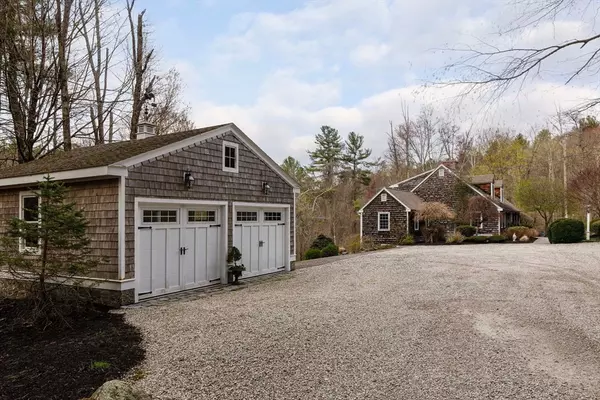 Upton, MA 01568,30 Prospect St