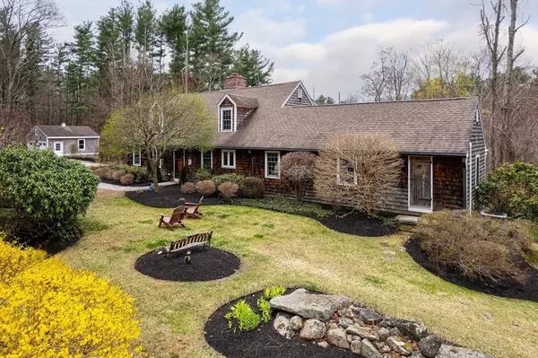 30 Prospect St, Upton, MA 01568