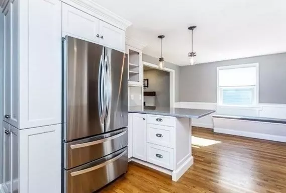 Dedham, MA 02026,27 Vincent Rd