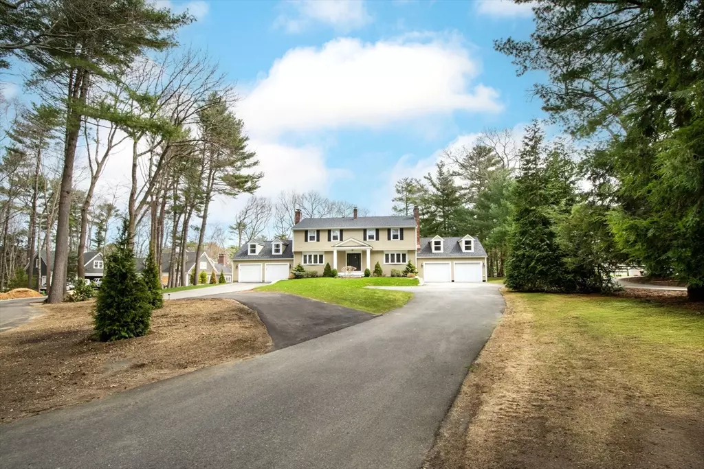 Cohasset, MA 02025,474 King St #1