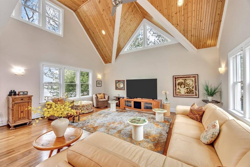 Mashpee, MA 02649,86 Summersea Rd