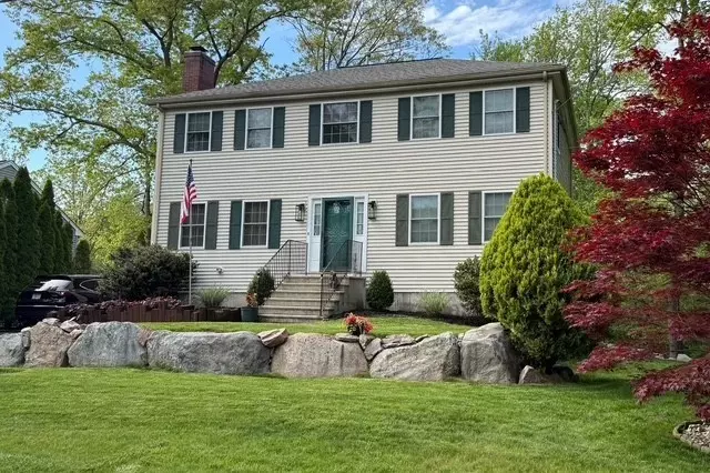 45 Deanville Road, Attleboro, MA 02703