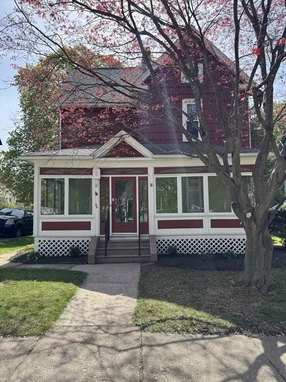 Holyoke, MA 01040,86 Sycamore St