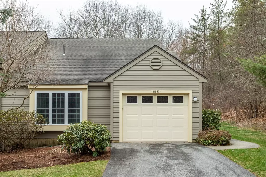 Clinton, MA 01510,115 Ridgefield Cir #D