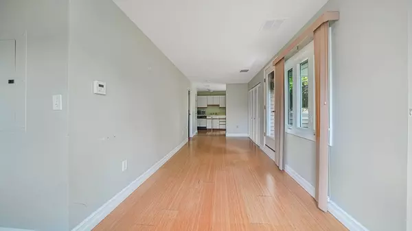 Quincy, MA 02169,35 Desmoines Rd #210