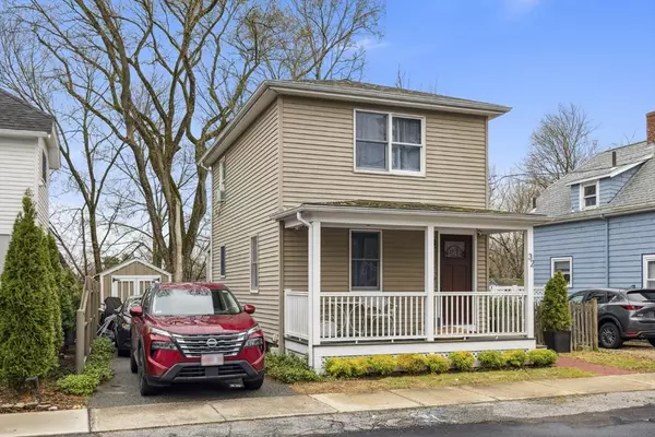 Winchester, MA 01890,32 Clark St