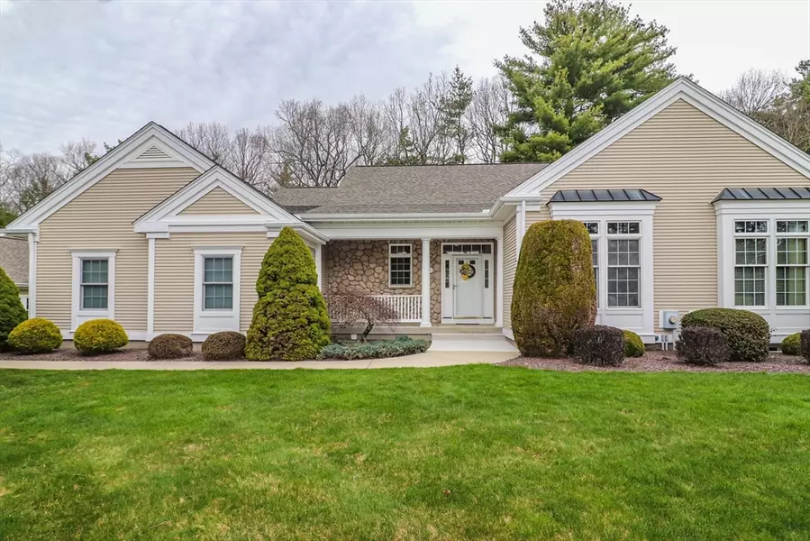 89 High Pine Cir #89, Wilbraham, MA 01095