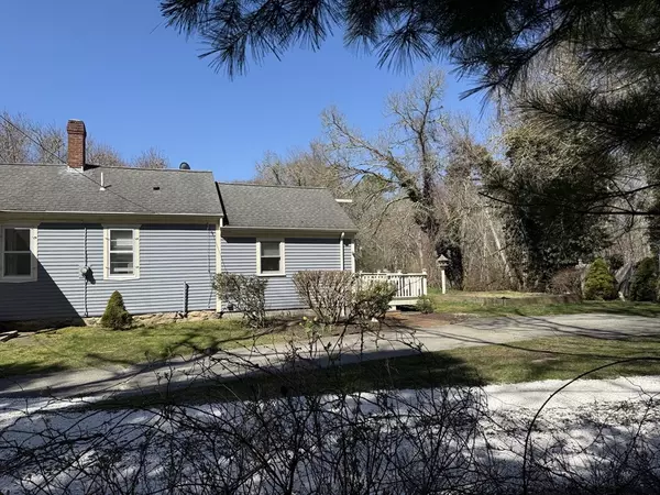Dartmouth, MA 02748,49 Rock Odundee Rd