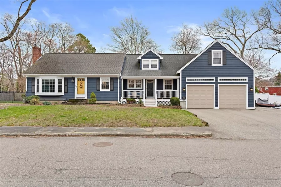 21 Kent Rd, Weymouth, MA 02190