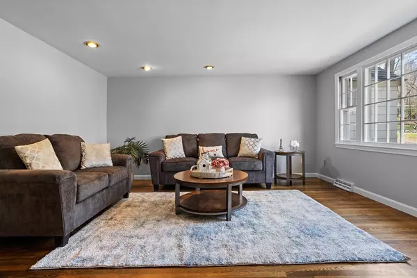 Westford, MA 01886,9 Beaver Dam Dr