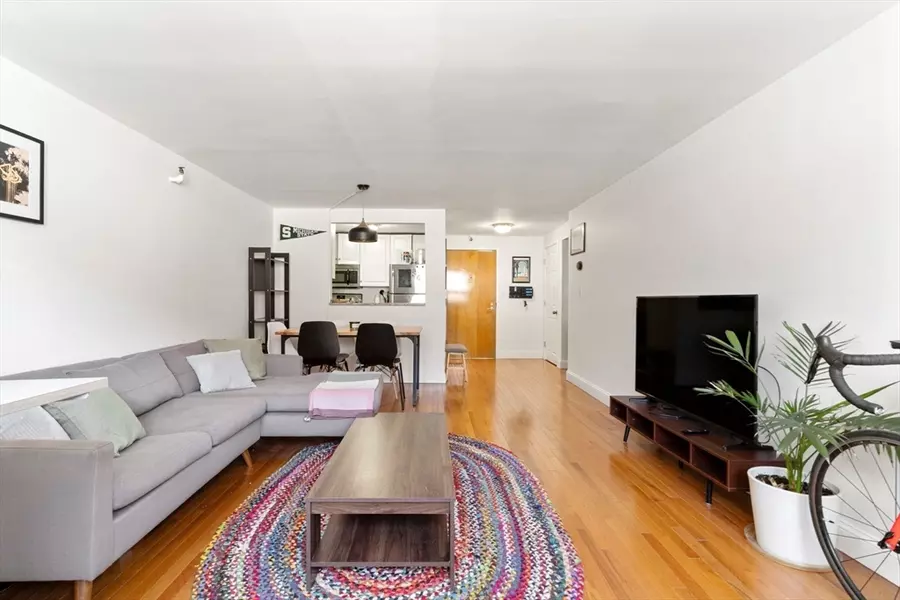 42 Eighth St #4303, Boston, MA 02129
