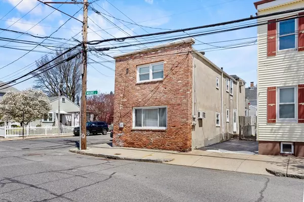 Boston, MA 02128,89 Moore & 57 Horace St