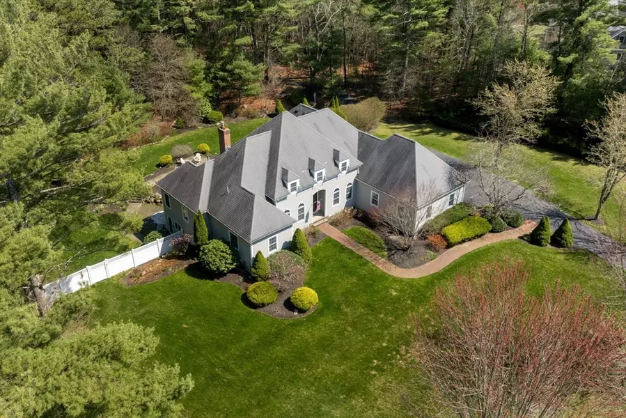 23 Clearing Farm Rd, Kingston, MA 02364
