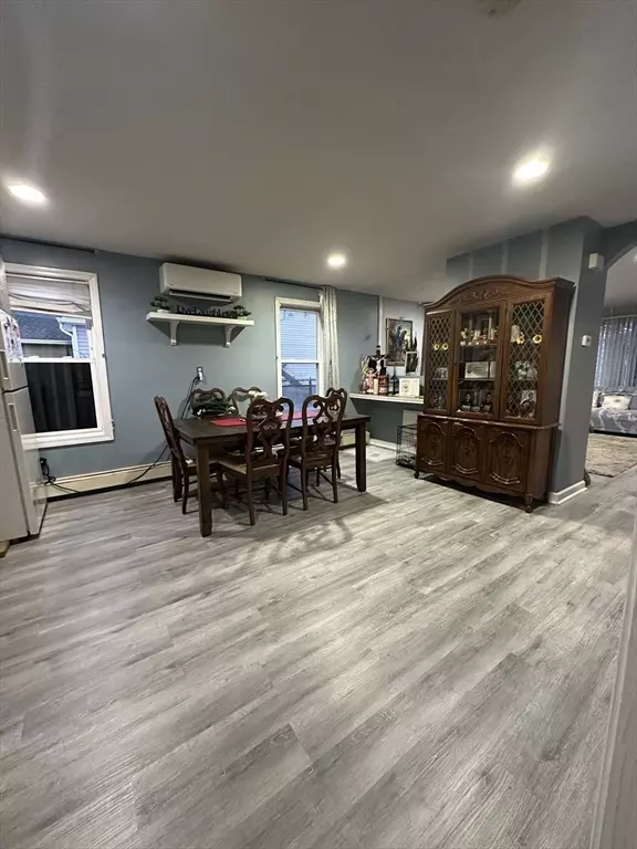 New Bedford, MA 02744,119 Division St