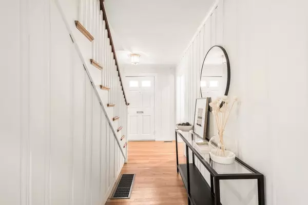 Needham, MA 02492,63 Hawthorn Ave