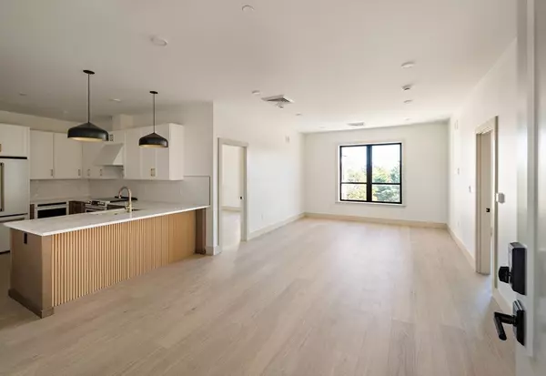 Arlington, MA 02476,1025 Massachusetts Avenue #502