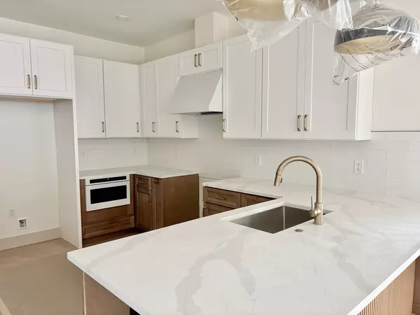 Arlington, MA 02476,1025 Massachusetts Avenue #502