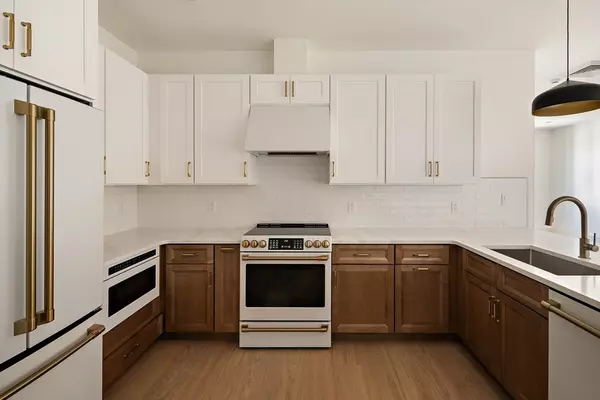 Arlington, MA 02476,1025 Massachusetts Avenue #502